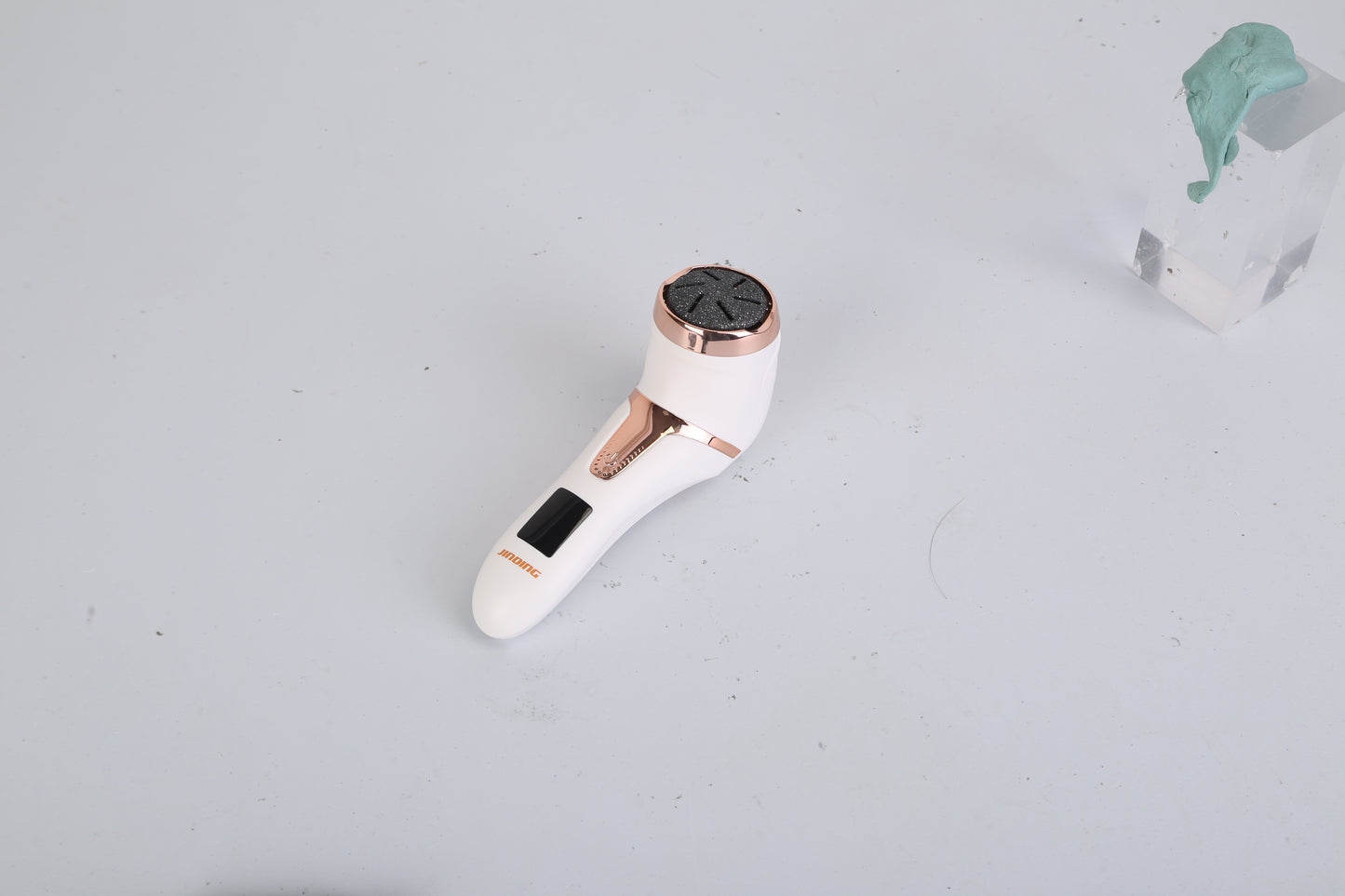 Vacuum suction collects dead skin while you grind — clean and hygienic